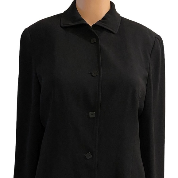 Gianni petite blazer button down black womans size 8 excellent condition - Picture 2 of 10